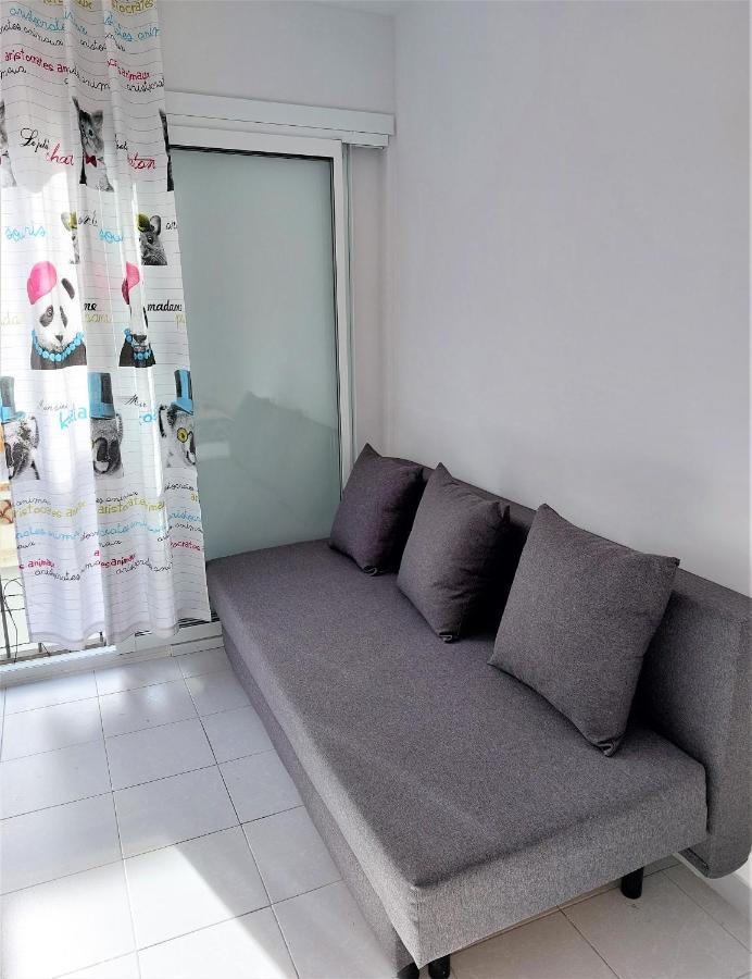 Apartamento En El Mar Roses Ngoại thất bức ảnh
